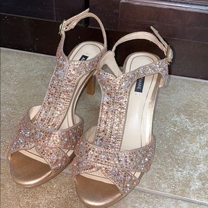 Alex Marie Low heels size 5.5